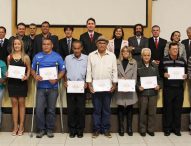 Agradecimento marca noite de homenagem a líderes comunitários na Câmara