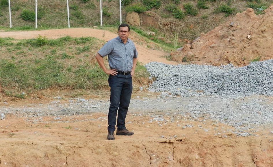 Arildo Batista pede manutenção em pista de bicicross no Parque Santo Antônio