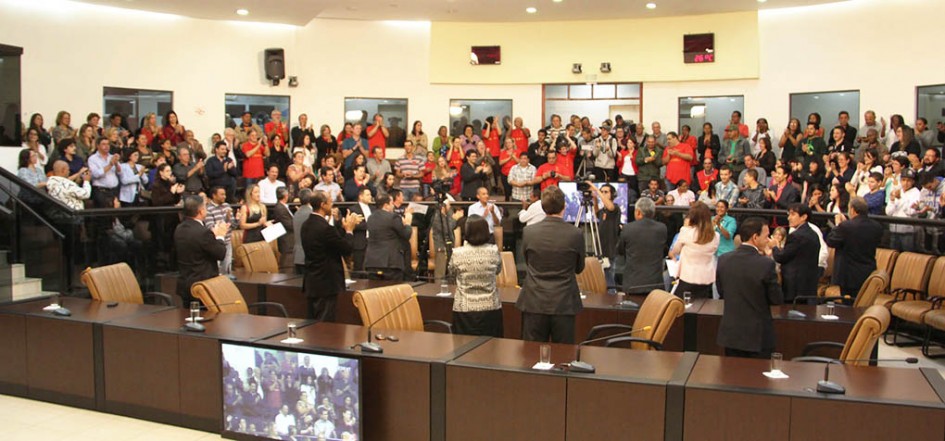 Câmara Municipal presta homenagem a líderes comunitários de Jacareí