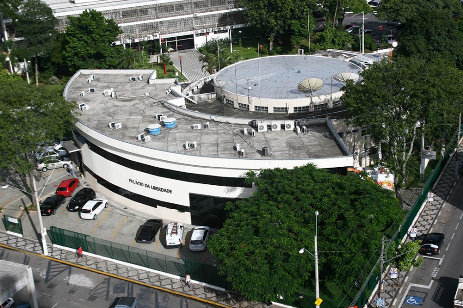 Câmara Municipal faz audiência pública para discutir lei orçamentária de 2017