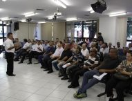 Câmara faz reunião com taxistas para regulamentar transporte privado em Jacareí