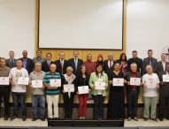 “O que me espanta não é o grito dos maus, mas o silêncio dos bons”, lembrou Lucimar em homenagem a líderes comunitários