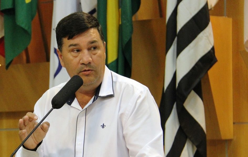 Aderbal solicita à prefeitura medidas para melhorar trânsito das regiões leste e oeste