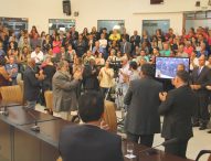 Câmara Municipal homenageia líderes religiosos e comunitários