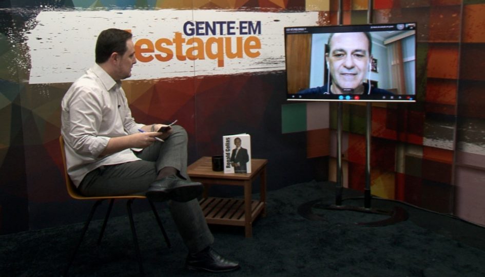 ‘Gente em Destaque’ entrevista biógrafo de Ronald Golias