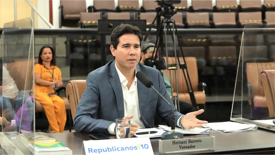 Hernani questiona prefeito sobre ações de prevenção à meningite em Jacareí