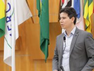 Hernani questiona prefeito sobre retomada de perdas salariais no funcionalismo de Jacareí