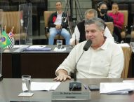 Dr. Rodrigo questiona prefeito sobre resultados da campanha Outubro Rosa em Jacareí