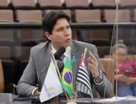 Hernani questiona prefeito sobre providências no Centro Poliesportivo Dú Cambusano