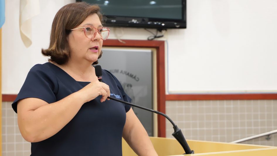 Maria Amélia pede mais vagas de oftalmologia a pacientes de Jacareí ao governo de SP