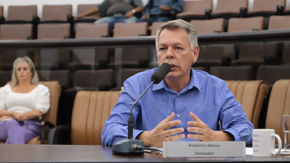 Roberto Abreu pede que empresas de telefonia corrijam rede de fiação no Jardim São Luís