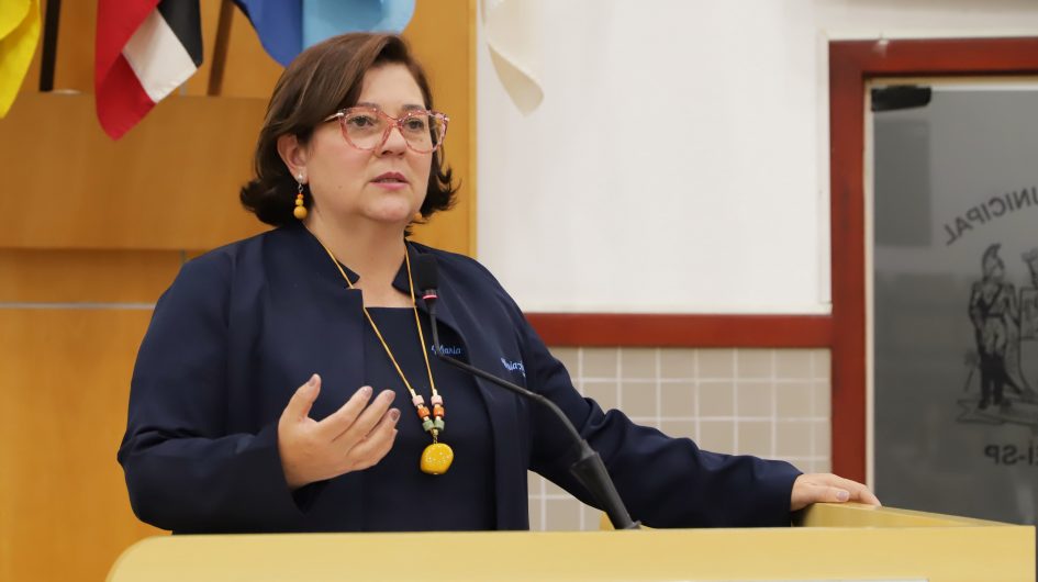 Maria Amélia pede mais vagas de oftalmologia a pacientes de Jacareí ao governo de SP