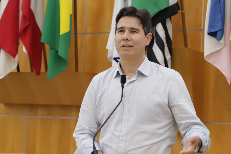 Hernani questiona prefeito sobre reabertura da Igreja Nossa Senhora do Rosário