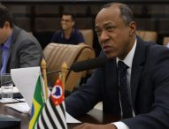 Rogério questiona prefeito sobre utilização de emenda parlamentar