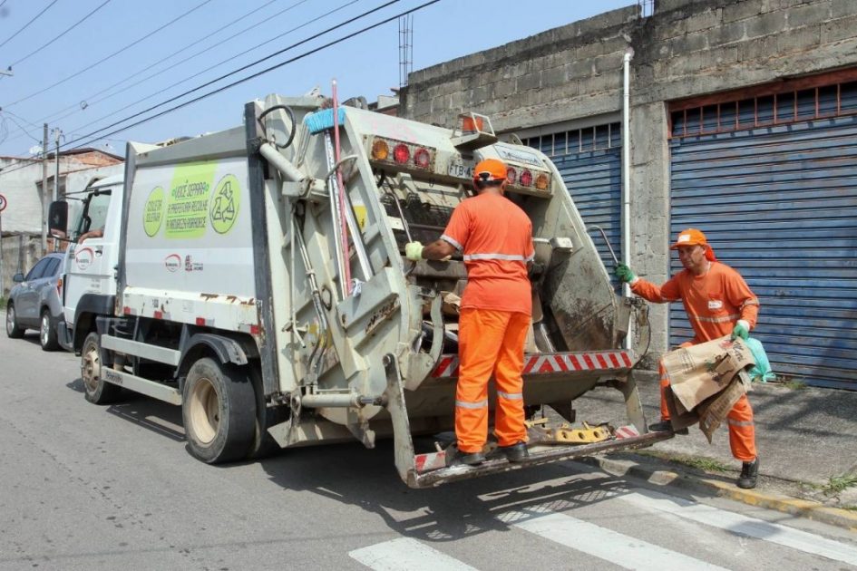 Vereadores pedem suspensão da taxa de lixo em Jacareí