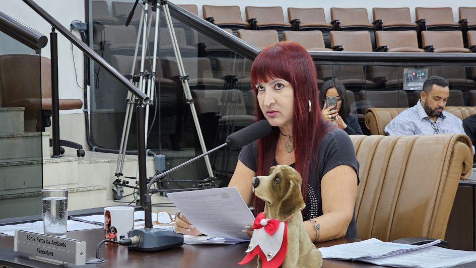Sônia questiona prefeito sobre falta de fiscalização de denúncias de maus-tratos a animais