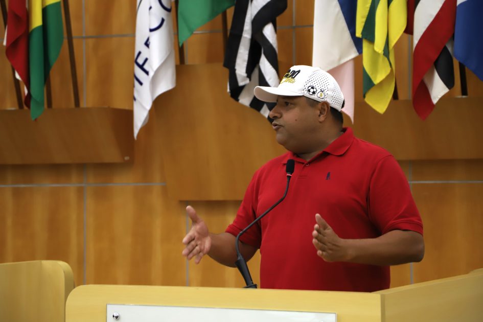 Roninha aponta necessidade de melhorias em infraestrutura e playground