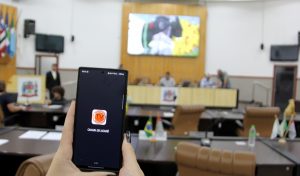 Câmara Municipal lança app de streaming da TV Câmara Jacareí para celular e SmartTV