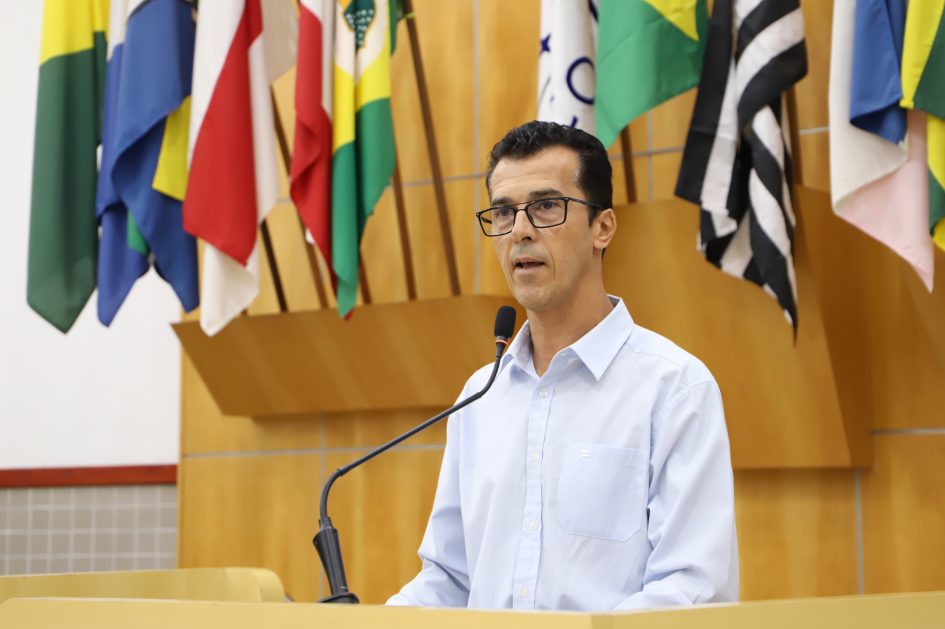 Daniel Mariano cobra melhorias na iluminação pública do Vila Ita I e Bandeira Branca II